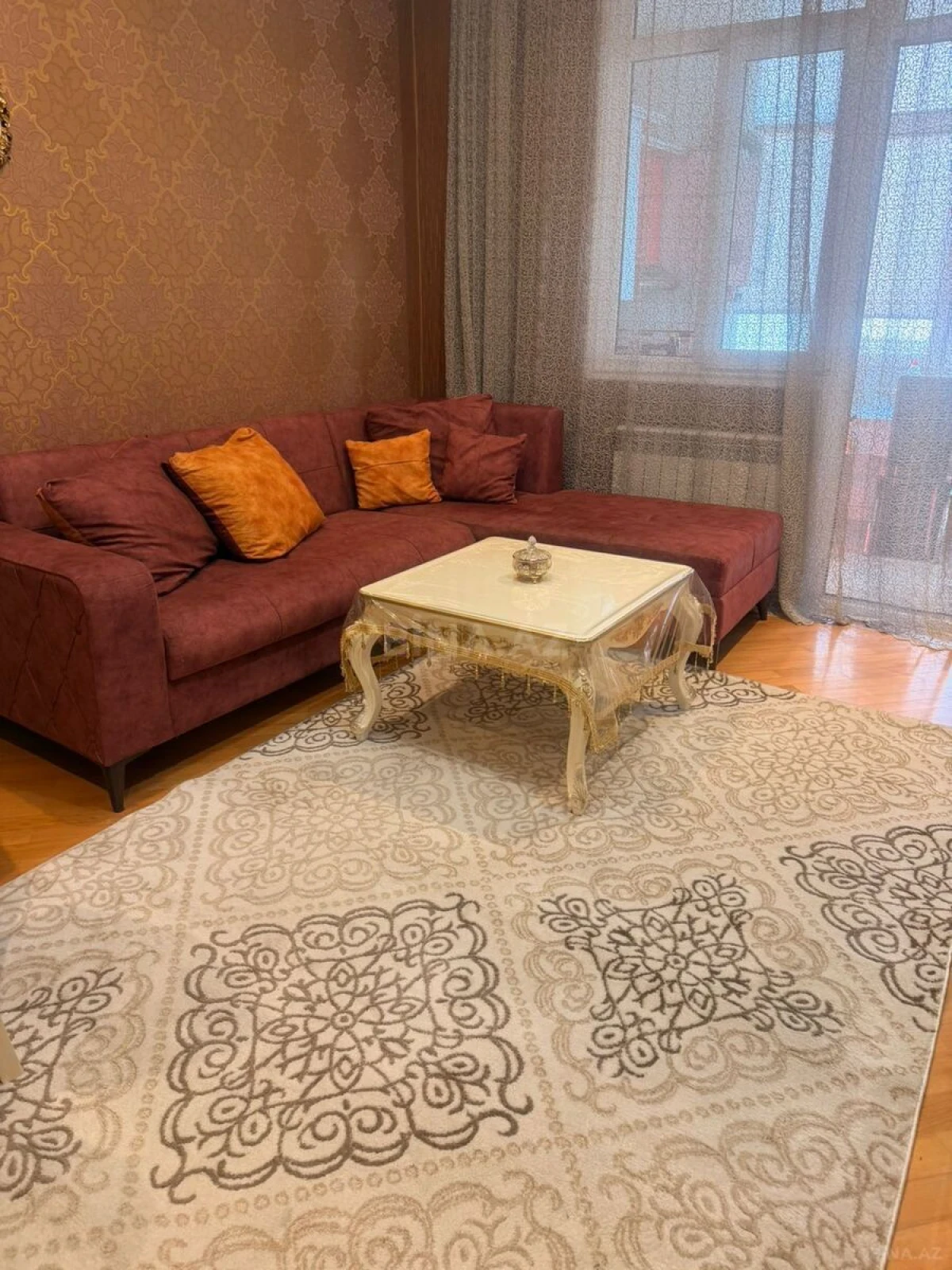 Kirayə verilir 2 otaqlı mənzil 63 m²