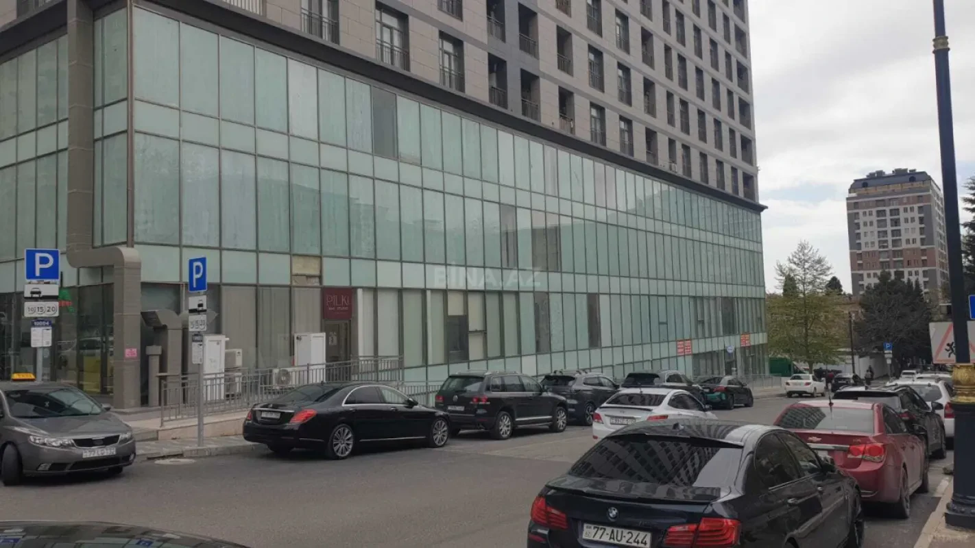 Kirayə verilir obyekt 3926 m²