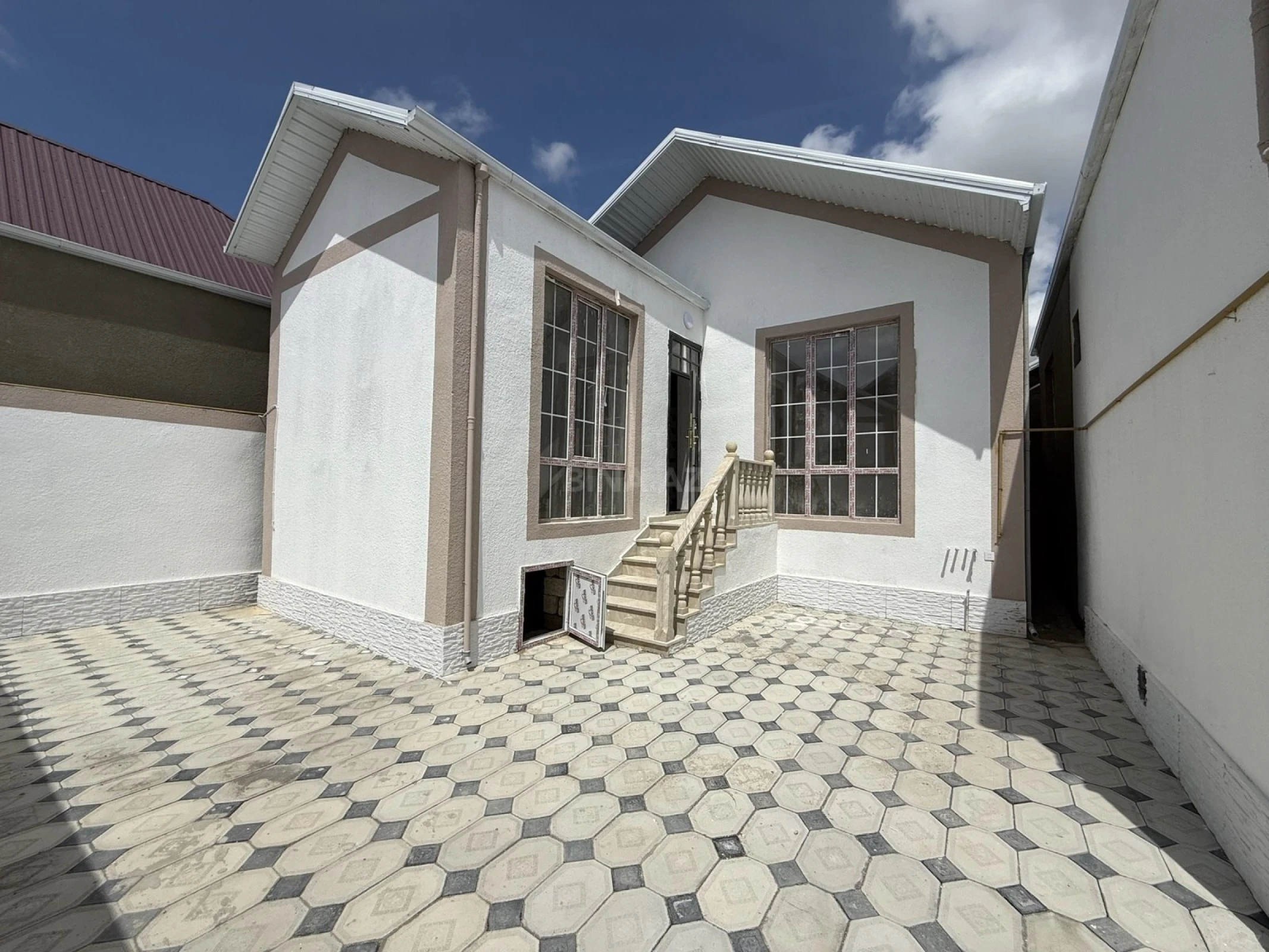 Satılır 2 otaqlı həyət evi 50 m²