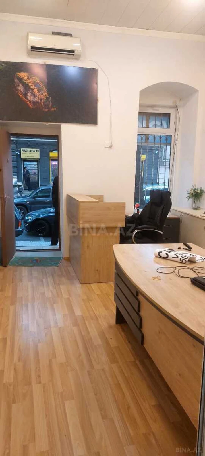 Kirayə verilir 3 otaqlı ofis 65 m²