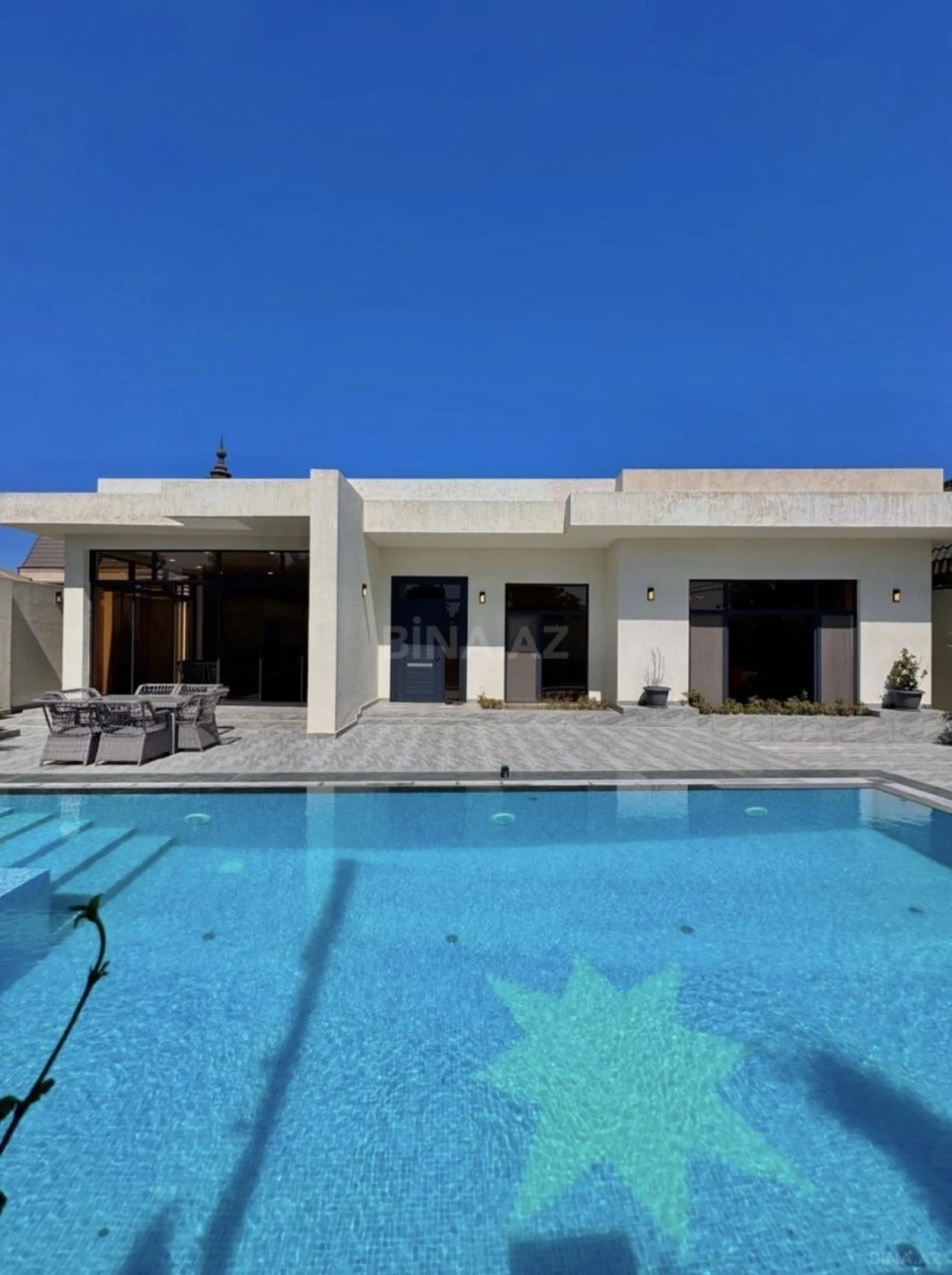 Kirayə verilir 4 otaqlı həyət evi 200 m²