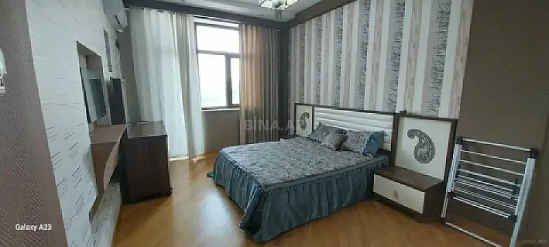 Kirayə verilir 3 otaqlı mənzil 170 m²