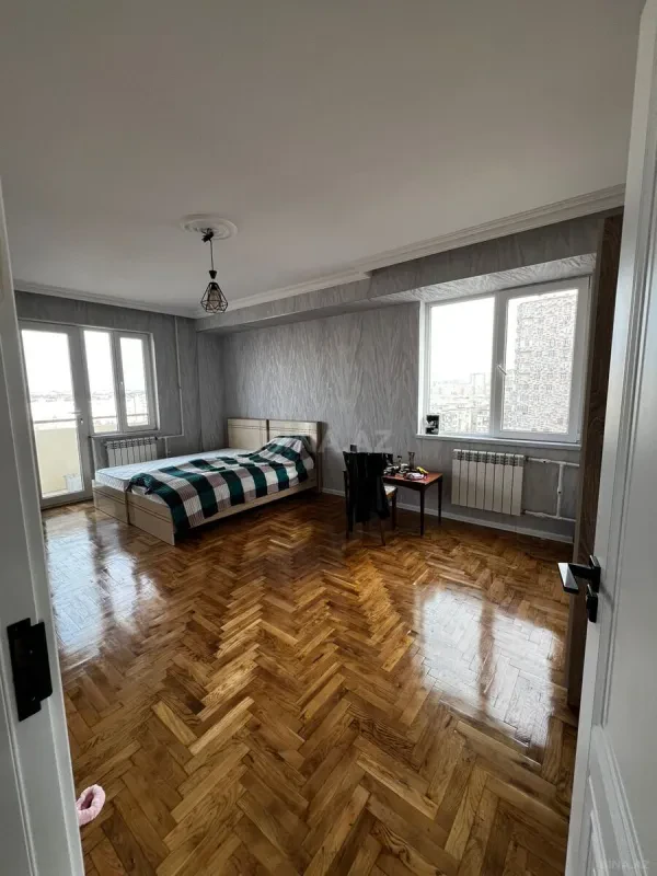 Kirayə verilir 1 otaqlı mənzil 150 m²