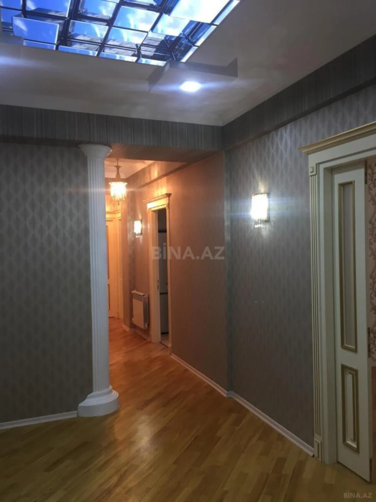 Kirayə verilir 3 otaqlı mənzil 130 m²