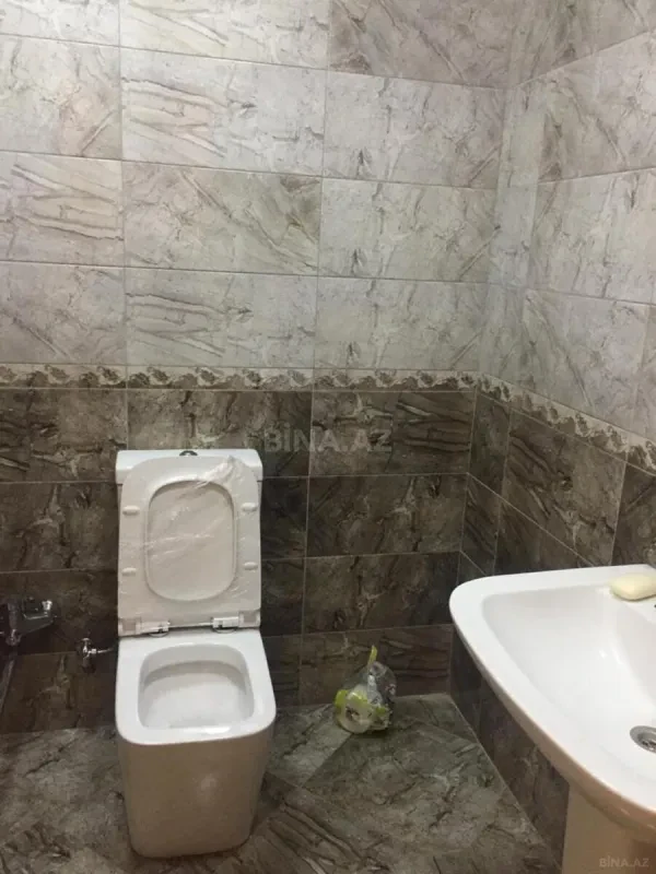 Kirayə verilir 3 otaqlı mənzil 130 m²