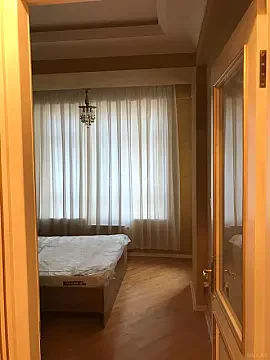 Kirayə verilir 3 otaqlı mənzil 130 m²