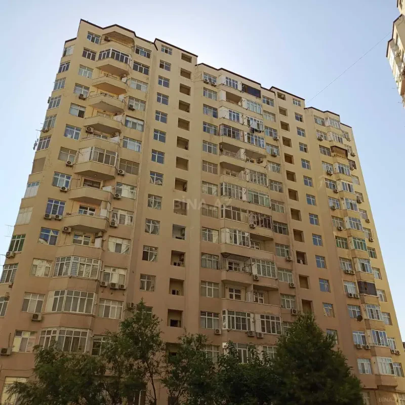 Satılır 3 otaqlı mənzil 102 m²