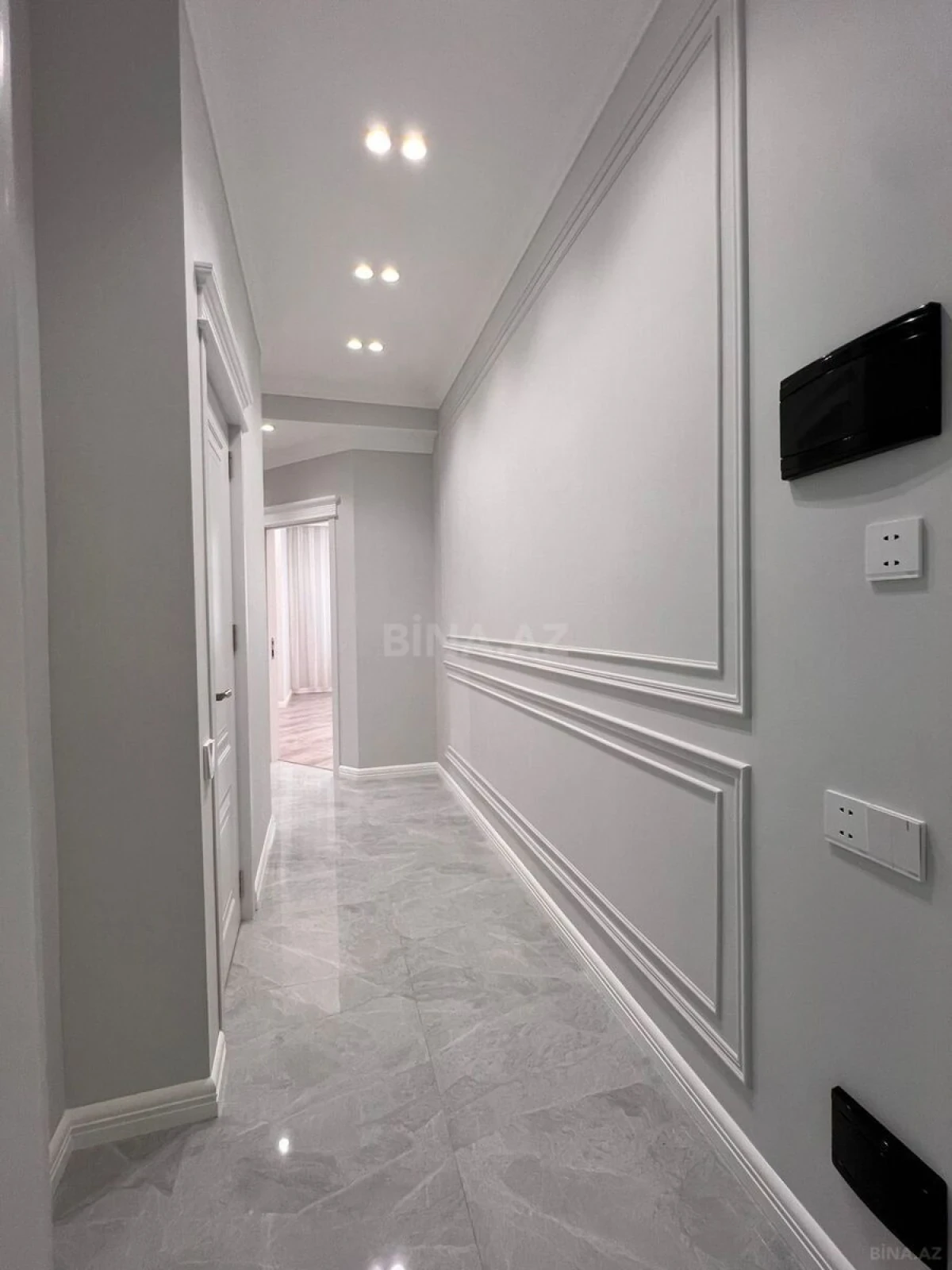 Satılır 2 otaqlı mənzil 57 m²