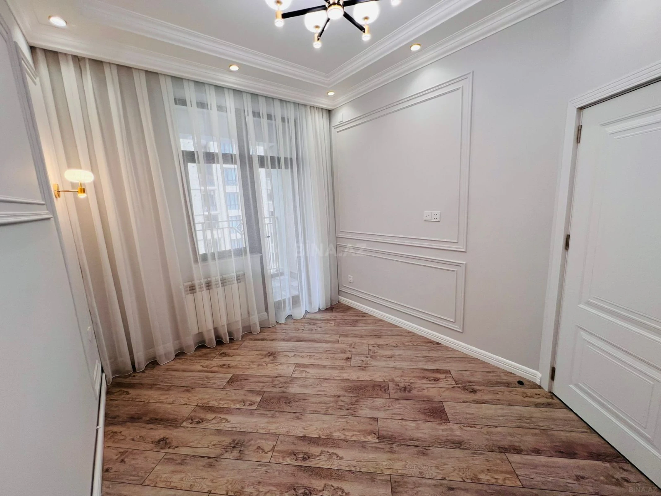 Satılır 2 otaqlı mənzil 57 m²