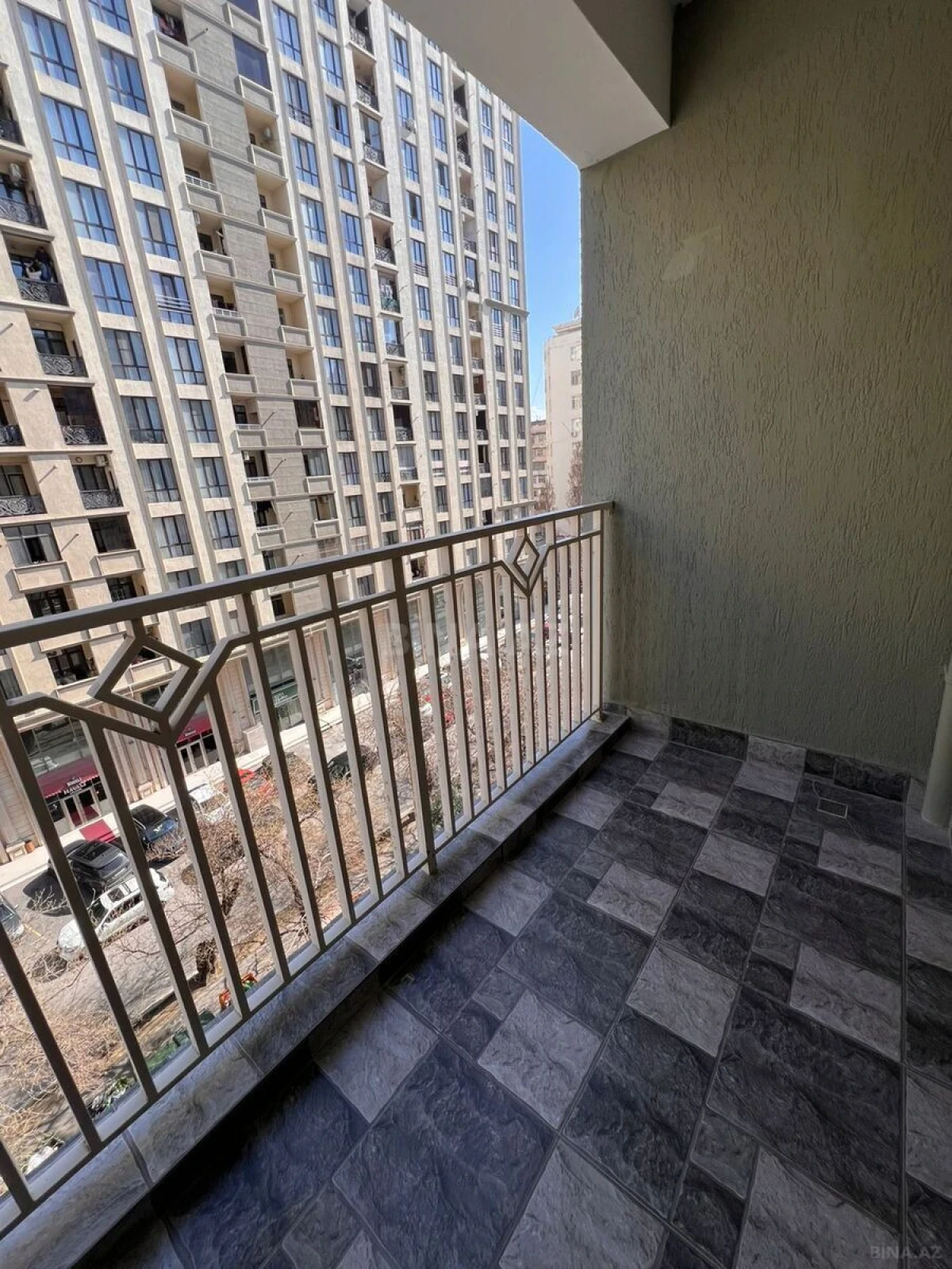 Satılır 2 otaqlı mənzil 57 m²
