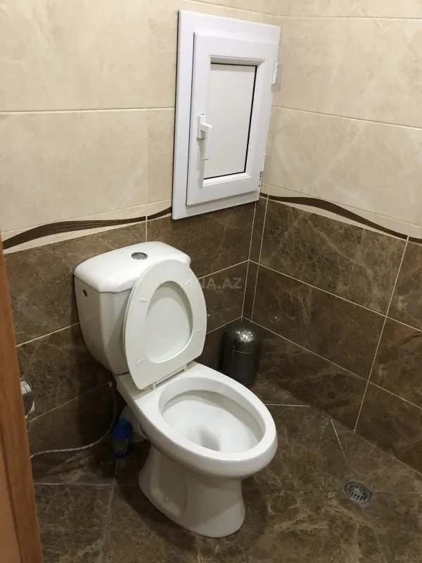 Kirayə verilir 2 otaqlı mənzil 85 m²