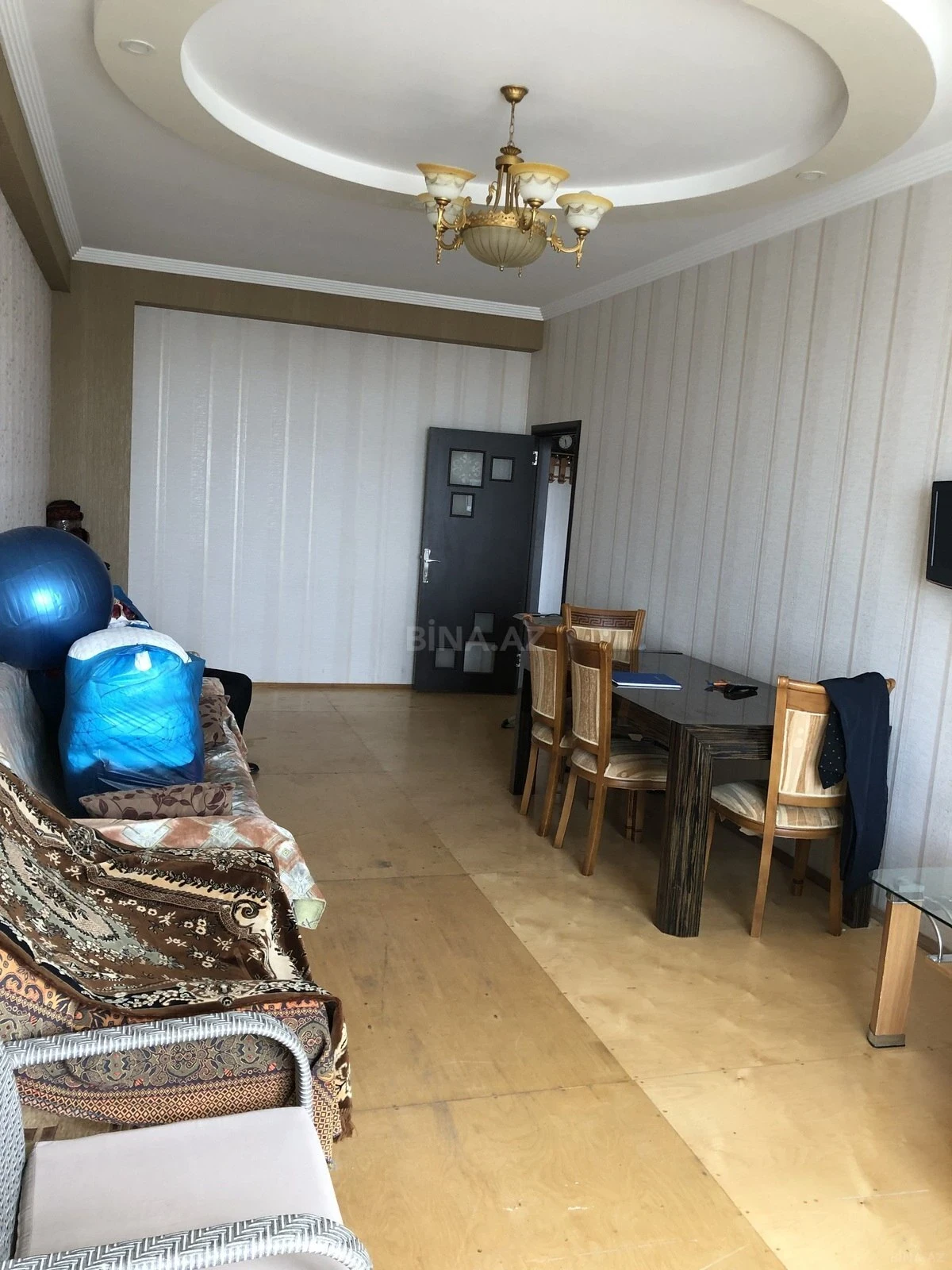 Kirayə verilir 2 otaqlı mənzil 85 m²