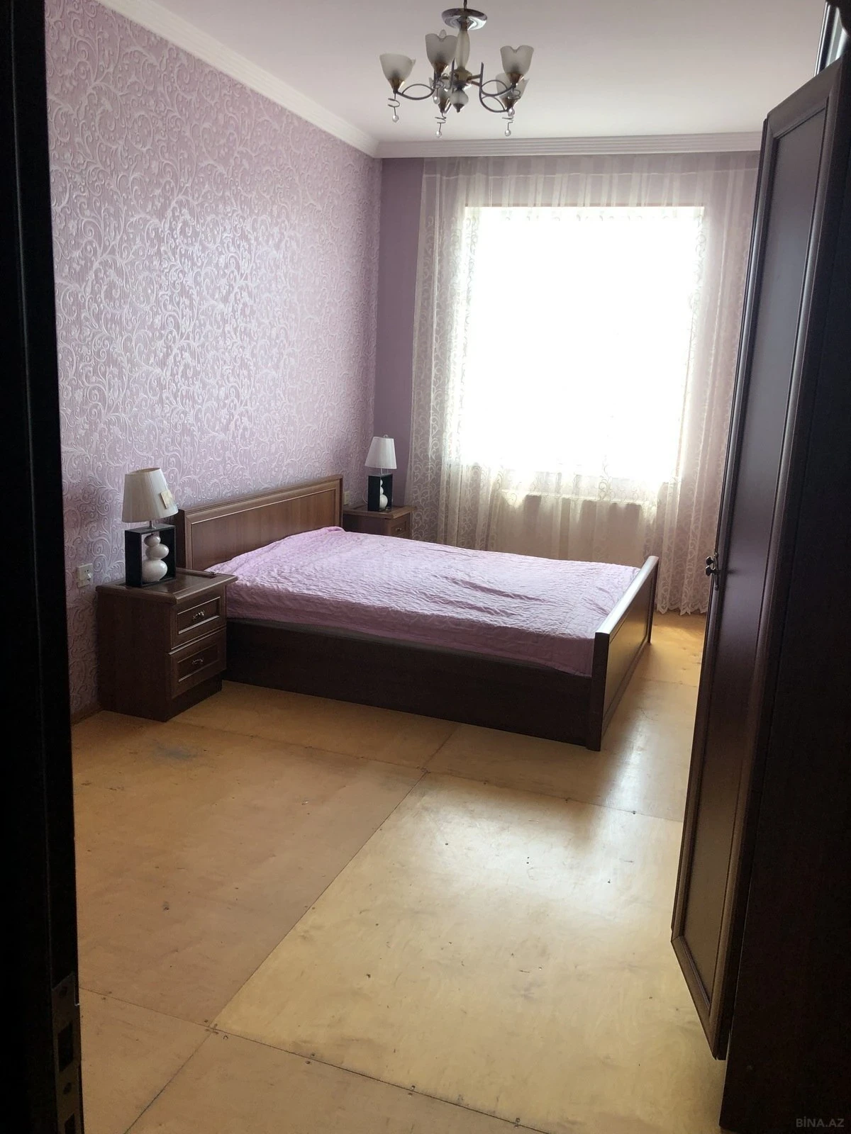 Kirayə verilir 2 otaqlı mənzil 85 m²