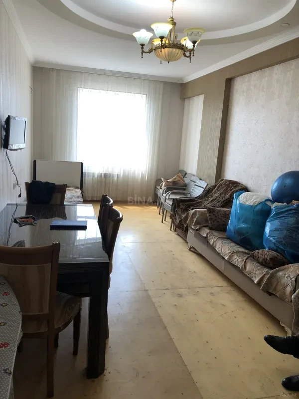 Kirayə verilir 2 otaqlı mənzil 85 m²