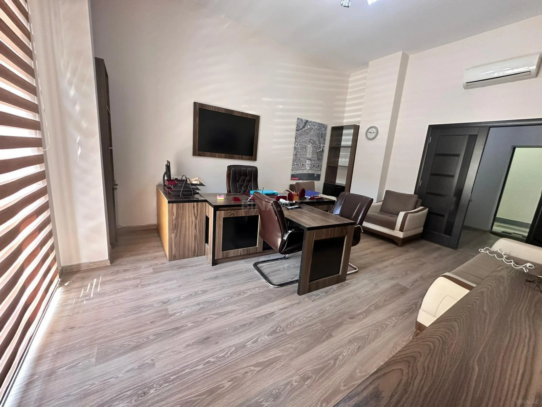 Kirayə verilir 2 otaqlı ofis 83 m²