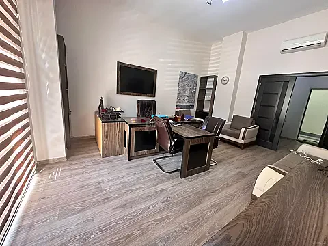 Kirayə verilir 2 otaqlı ofis 83 m² — Bakı 2 otaq 83.00 m²