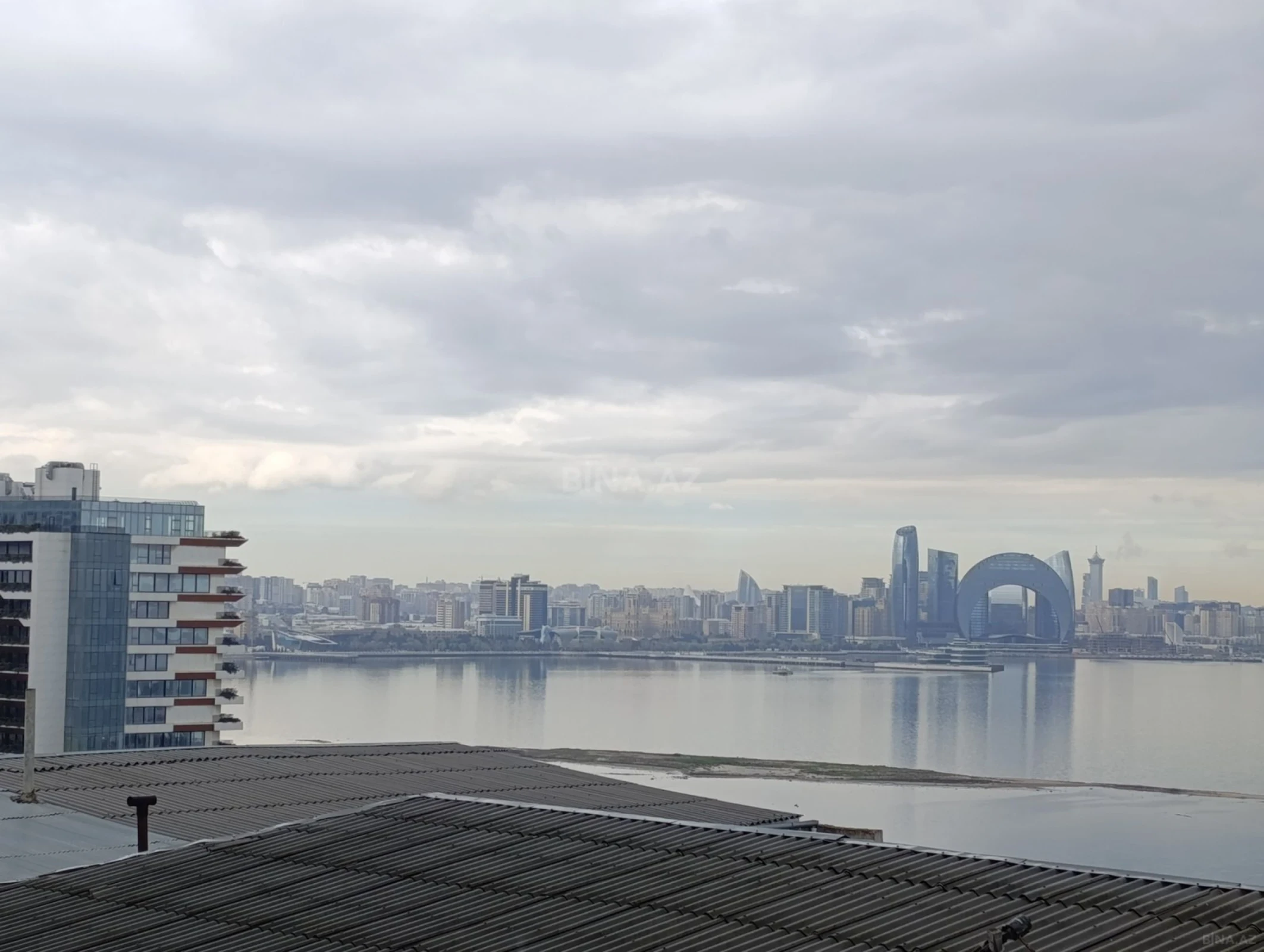 Satılır 4 otaqlı həyət evi 100 m²