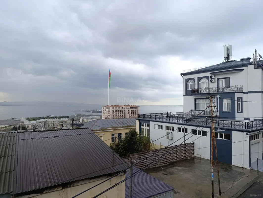 Satılır 4 otaqlı həyət evi 100 m²