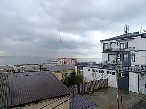 Satılır 4 otaqlı həyət evi 100 m²