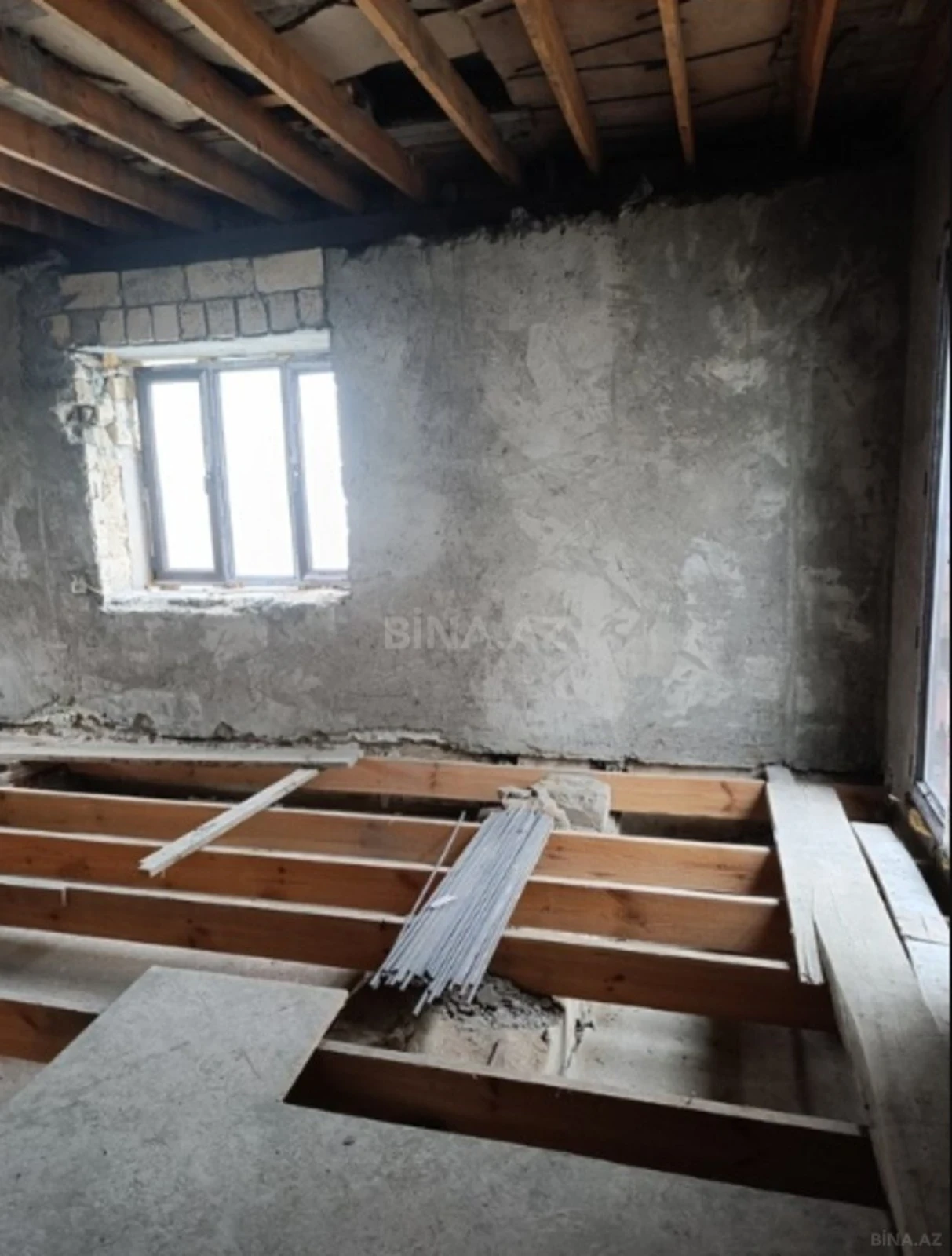 Satılır 4 otaqlı həyət evi 100 m²