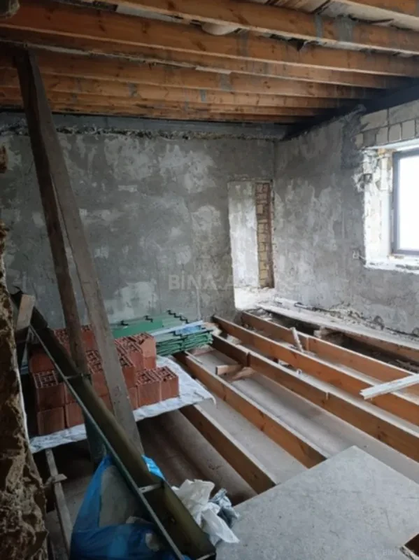 Satılır 4 otaqlı həyət evi 100 m²