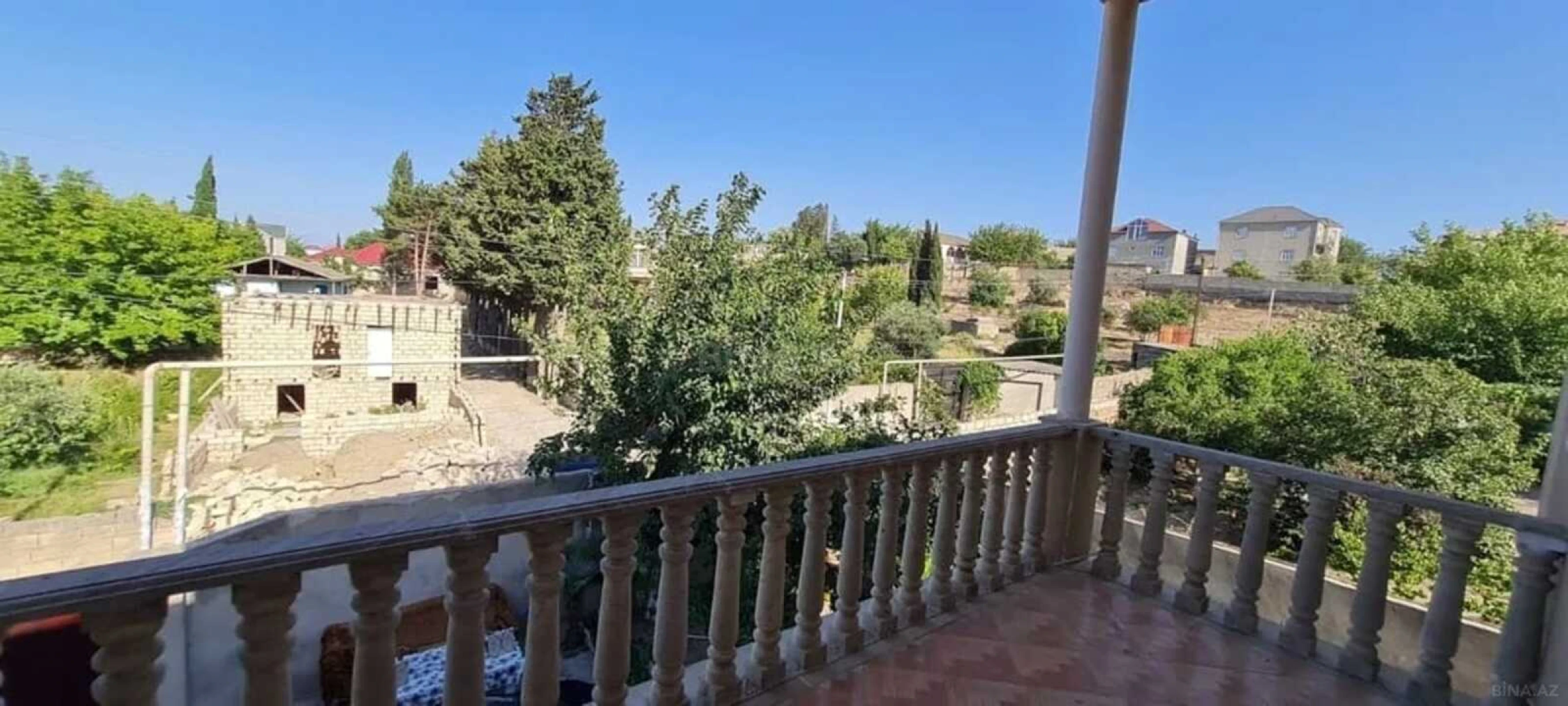 Satılır 6 otaqlı həyət evi 205 m²