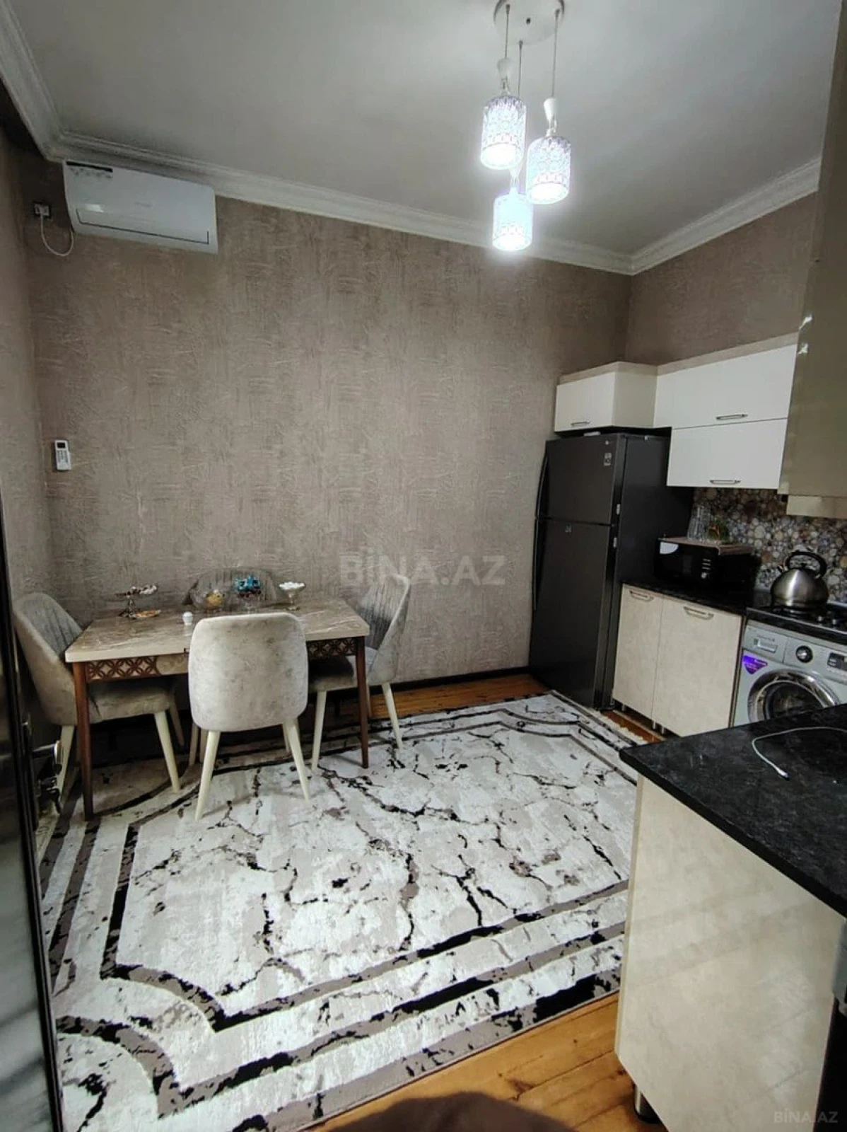 Satılır 6 otaqlı həyət evi 205 m²
