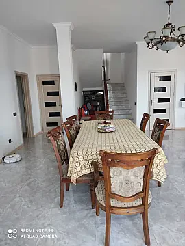 Kirayə verilir 4 otaqlı həyət evi 278 m²