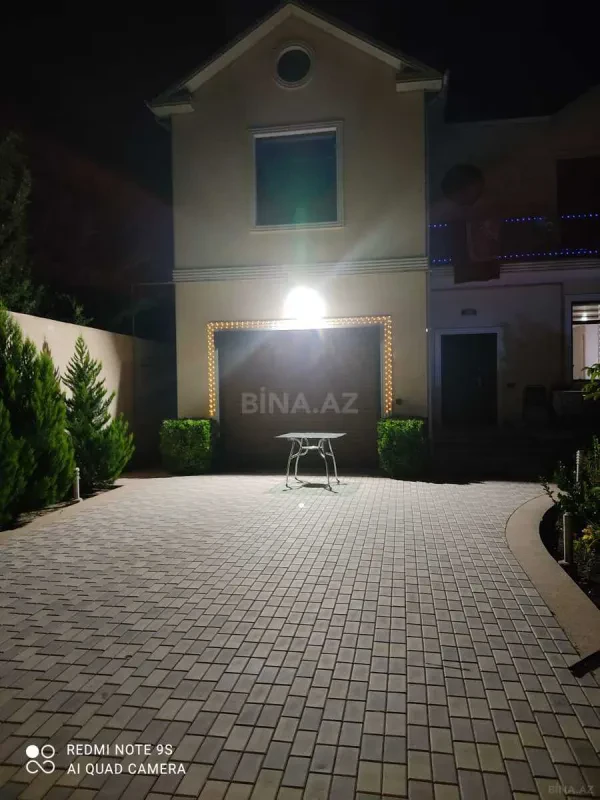 Kirayə verilir 4 otaqlı həyət evi 278 m²