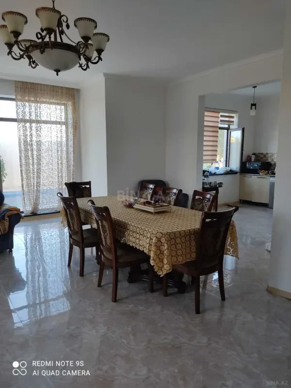 Kirayə verilir 4 otaqlı həyət evi 278 m²