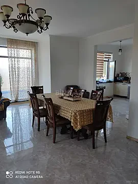 Kirayə verilir 4 otaqlı həyət evi 278 m²