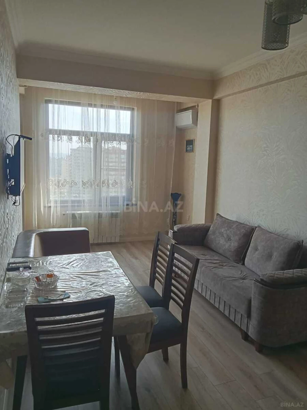 Kirayə verilir 2 otaqlı mənzil 60 m²