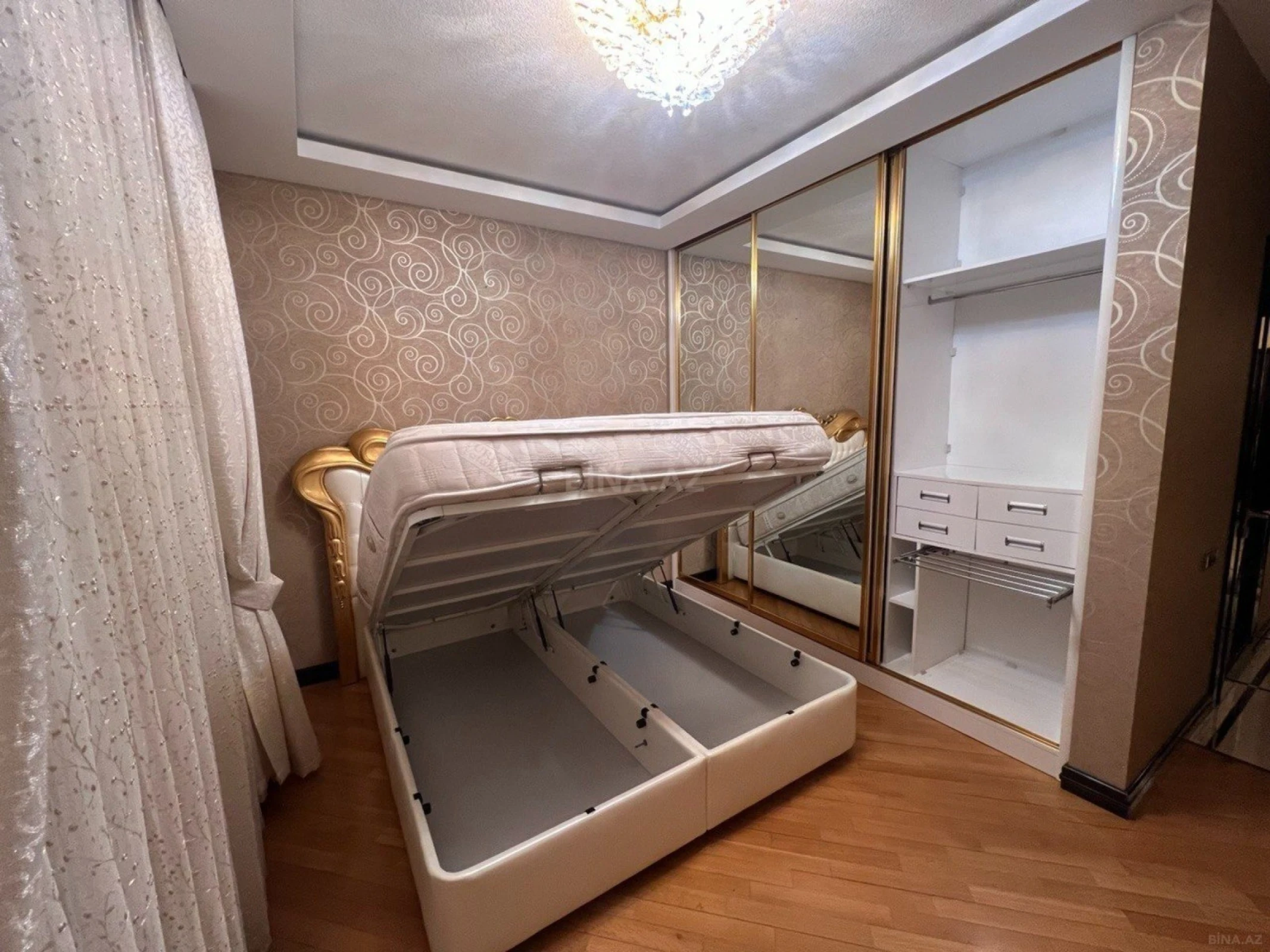 Kirayə verilir 2 otaqlı mənzil 100 m²