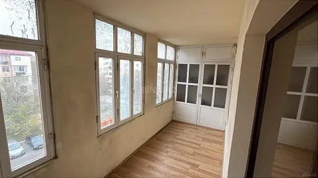 Kirayə verilir 3 otaqlı mənzil 100 m² — Bakı 3 otaq 100.00 m²