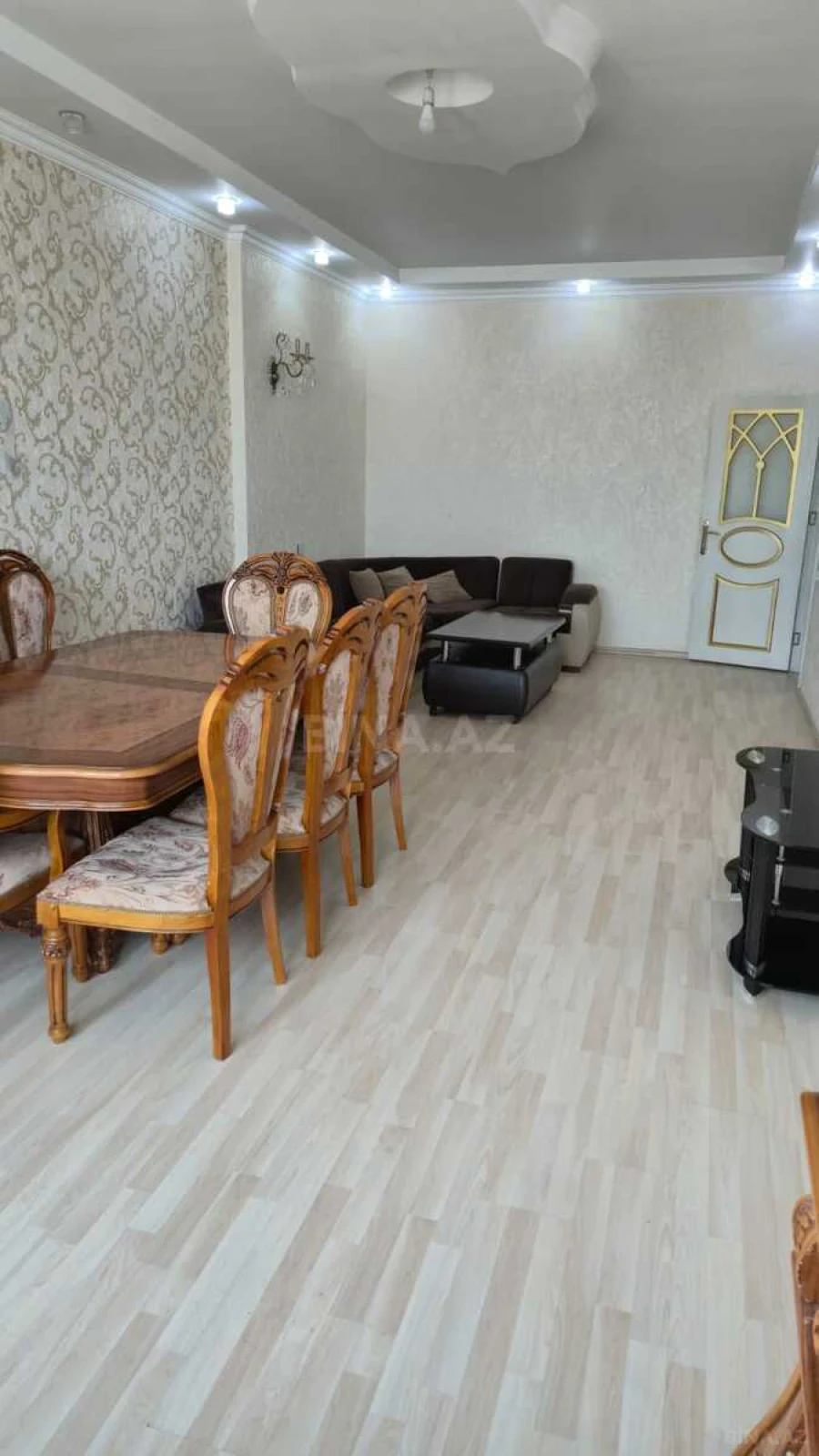 Kirayə verilir 2 otaqlı mənzil 100 m²