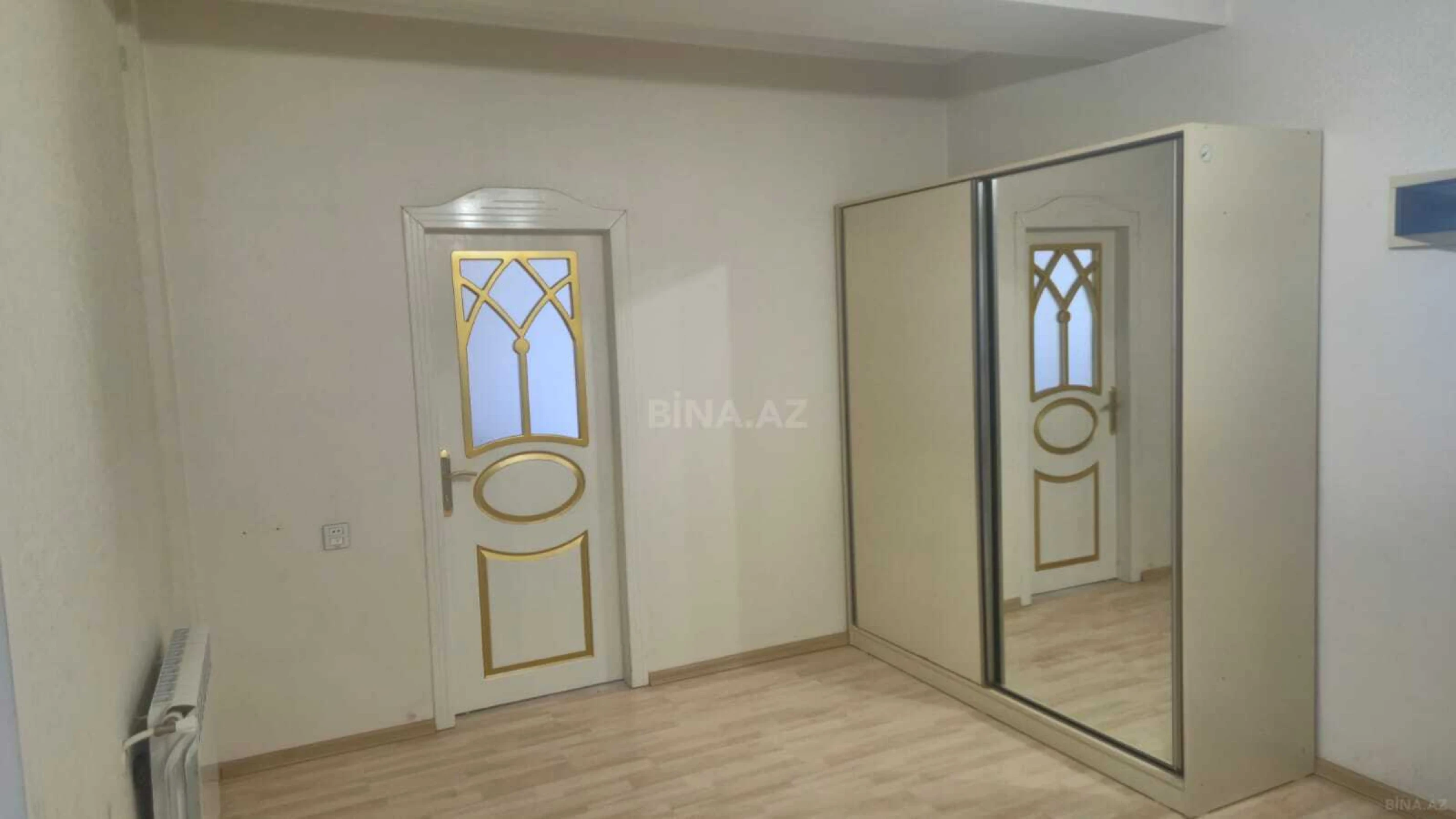 Kirayə verilir 2 otaqlı mənzil 100 m²