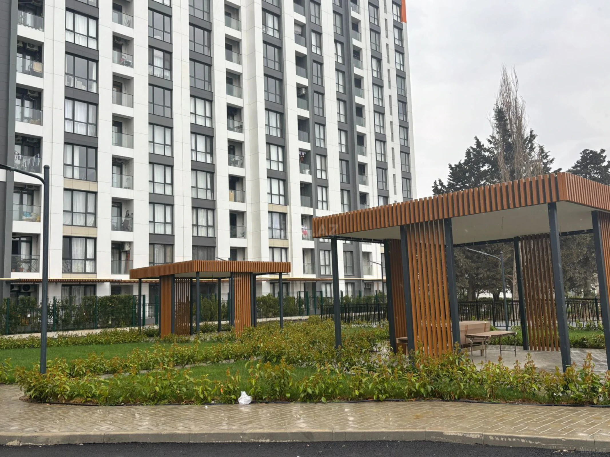Kirayə verilir 3 otaqlı mənzil 74 m²