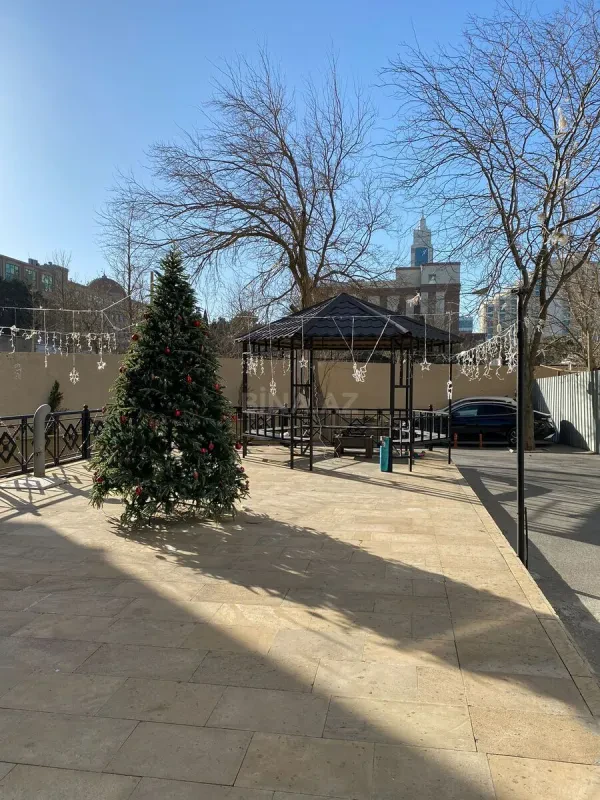 Satılır 3 otaqlı mənzil 105 m²