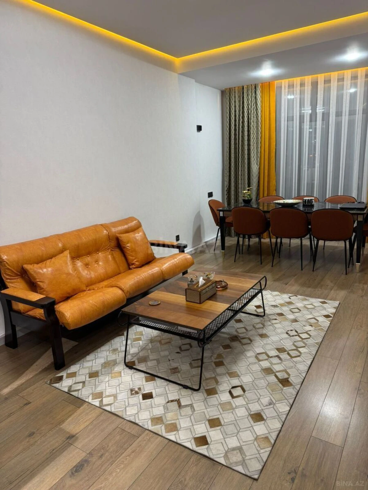 Satılır 3 otaqlı mənzil 105 m²