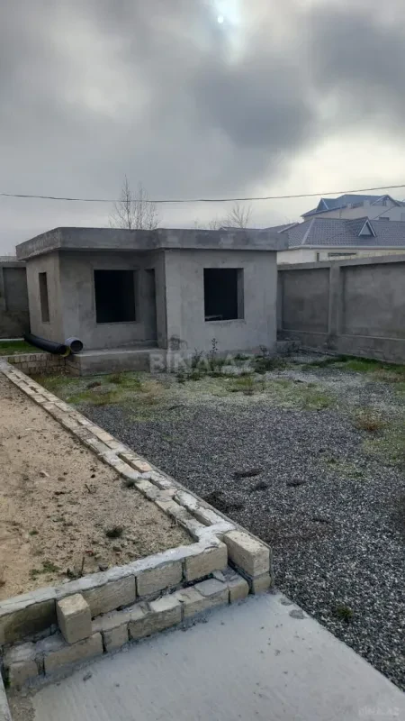 Satılır 7 otaqlı həyət evi 500 m²