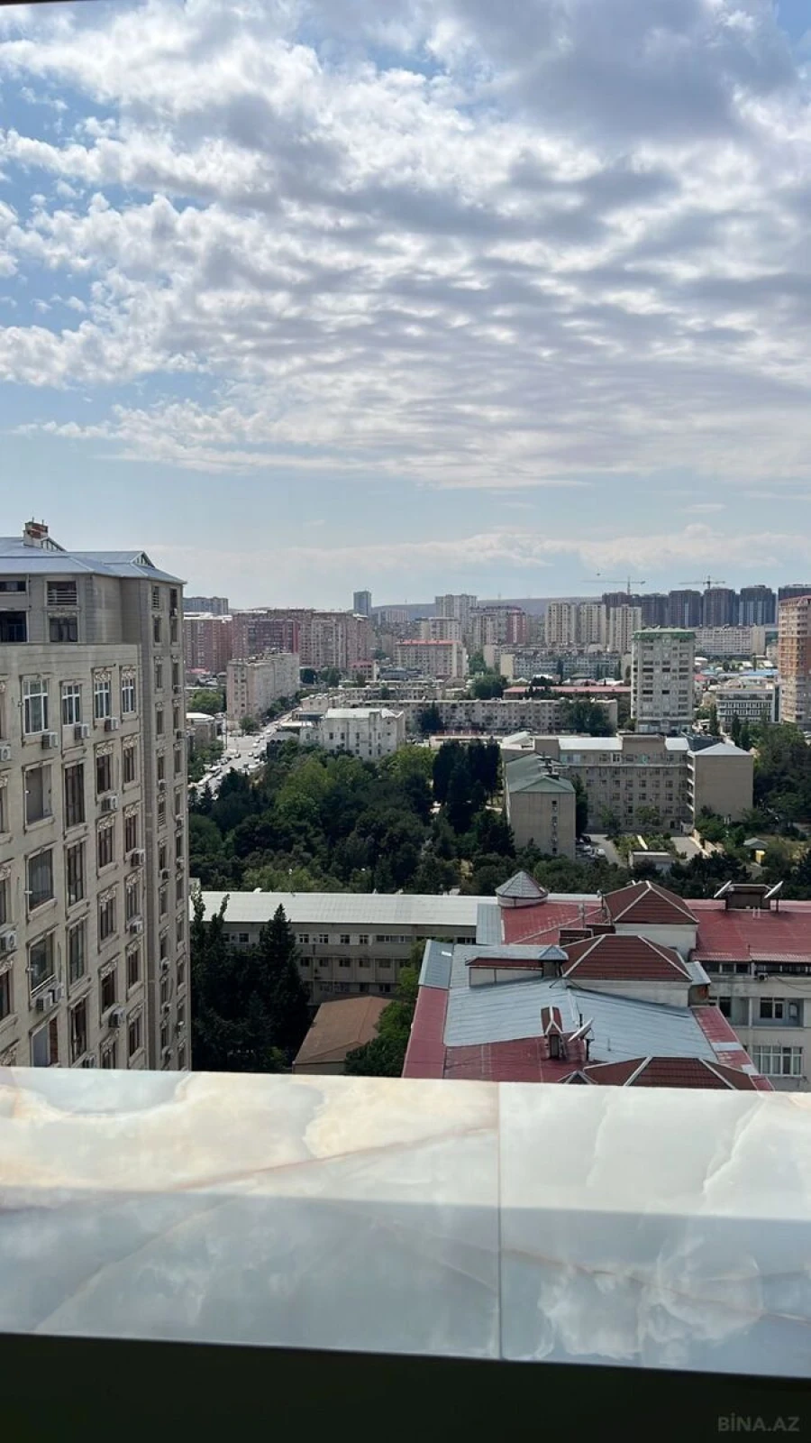 Kirayə verilir 3 otaqlı mənzil 110 m²