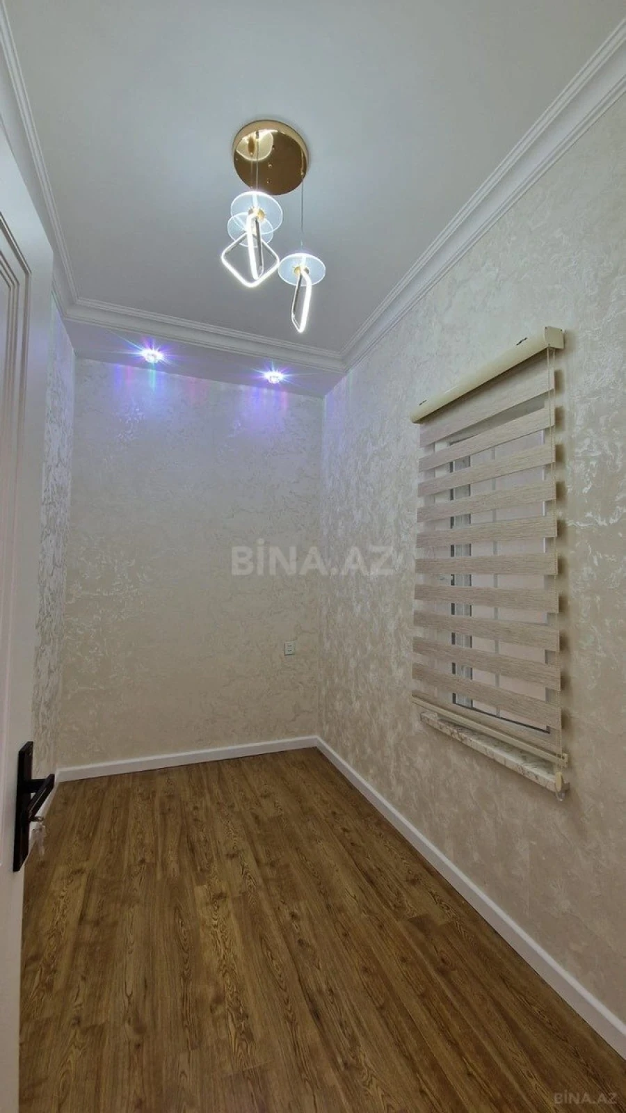 Satılır 3 otaqlı mənzil 71 m²