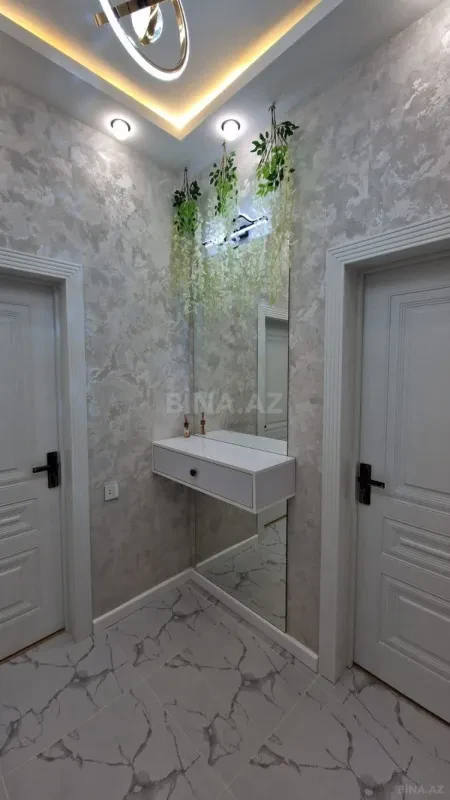 Satılır 3 otaqlı mənzil 71 m²