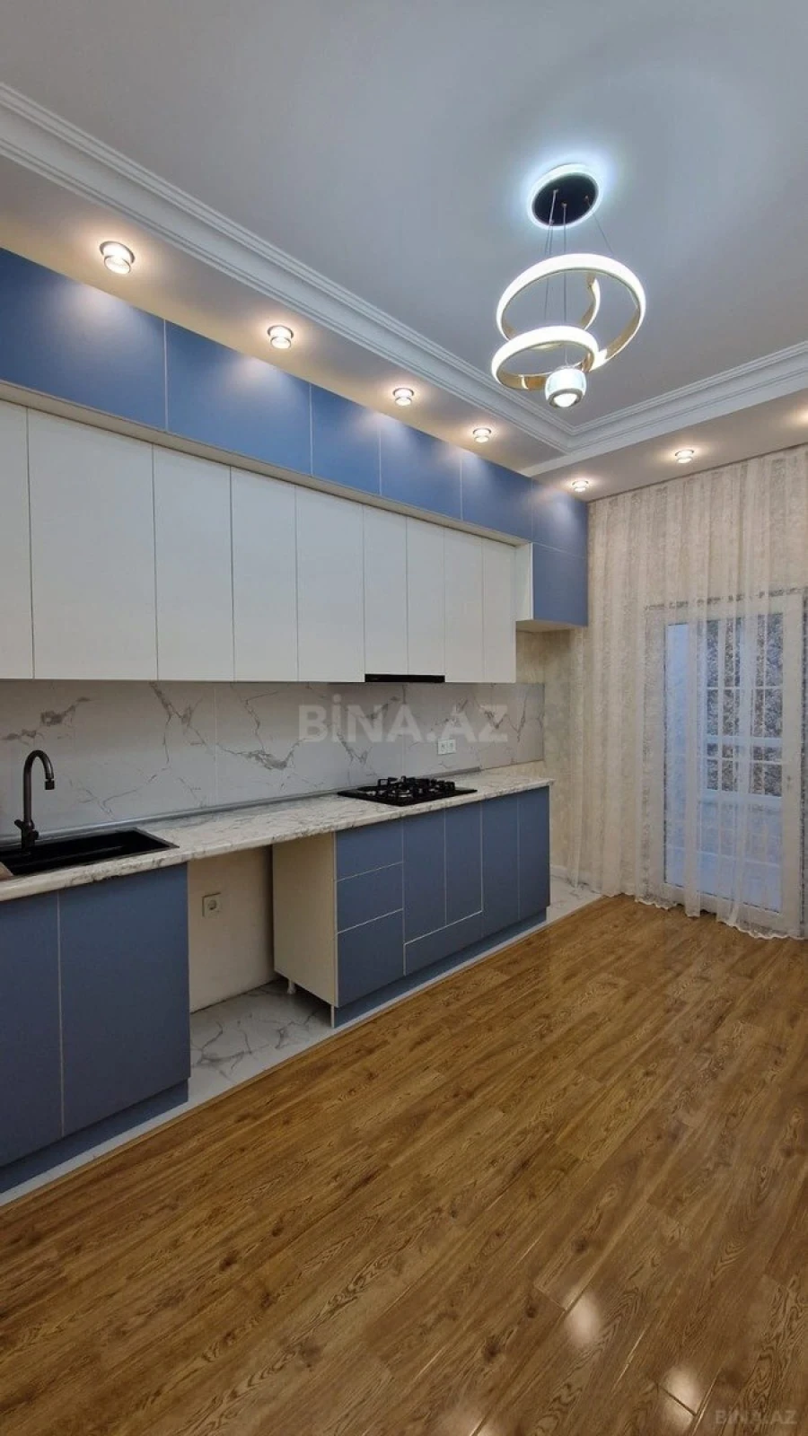 Satılır 3 otaqlı mənzil 71 m²
