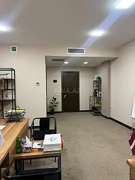 Kirayə verilir 1 otaqlı ofis 40 m²