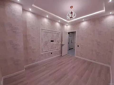 Satılır 2 otaqlı mənzil 56 m²