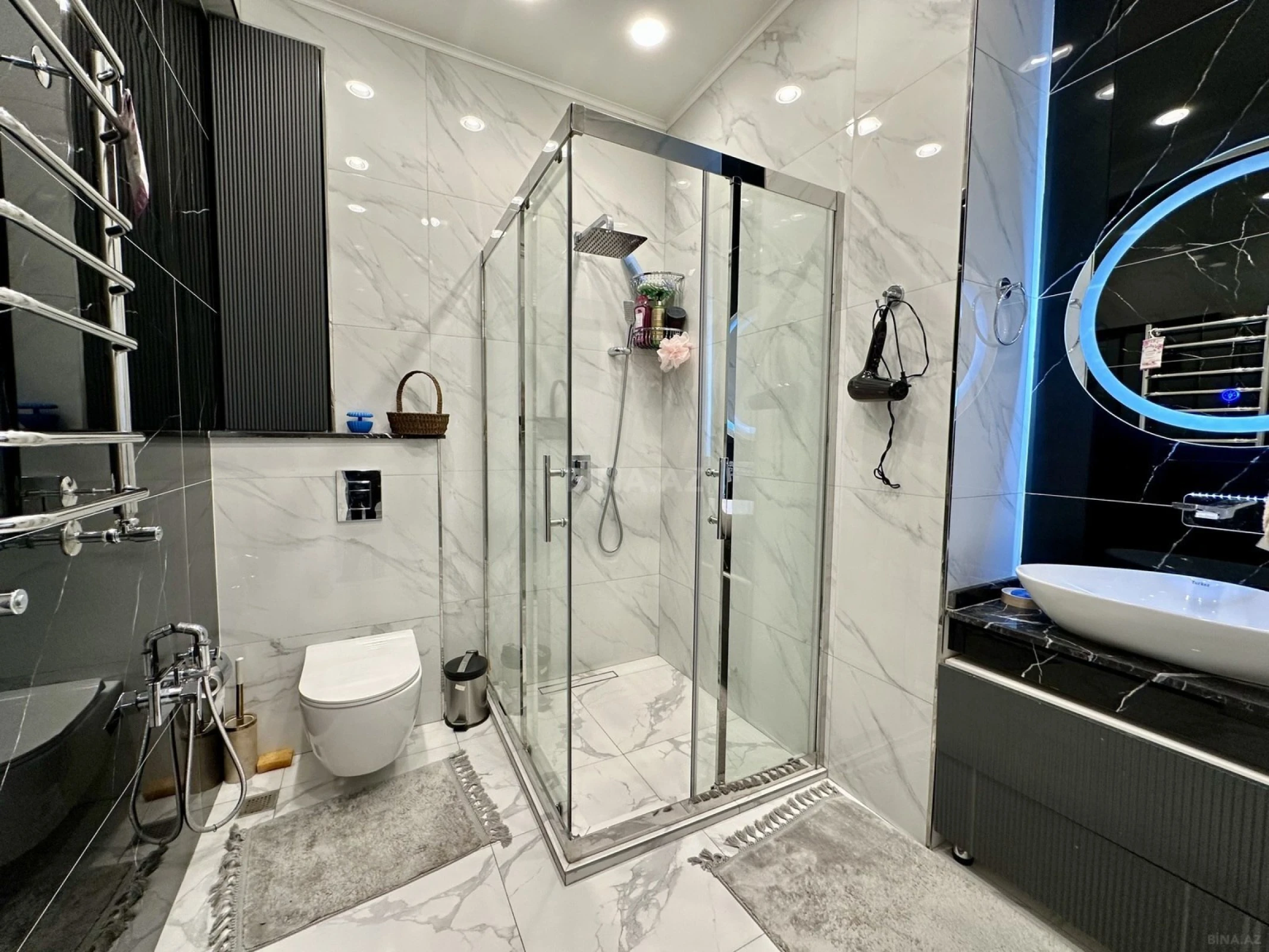 Satılır 3 otaqlı mənzil 98 m²