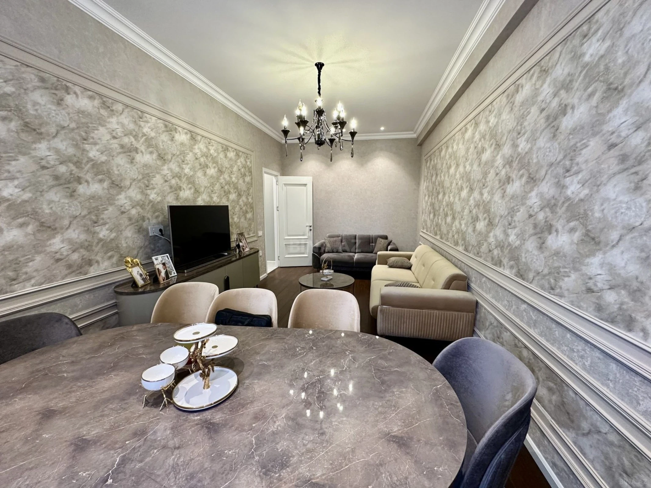 Satılır 3 otaqlı mənzil 98 m²