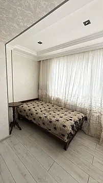 Kirayə verilir 2 otaqlı mənzil 50 m²