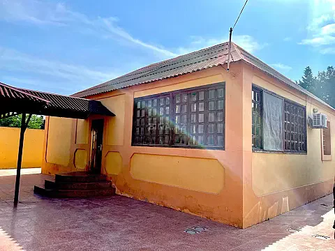 Kirayə verilir 3 otaqlı həyət evi 90 m²
